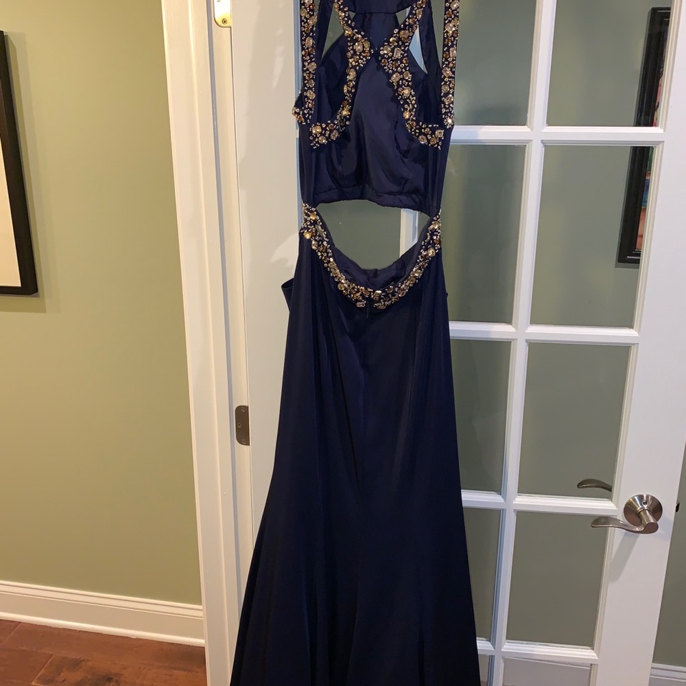 Prom Dress - Picture 3 of 5